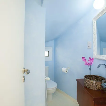 Villa Protaras Seashore Villa, Majestic Location Protaras Villa 47 *